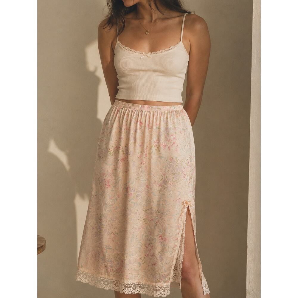 Vintage 80s Vanity Fair Peach Floral Lace Slip Skirt Slit Bow Dainty Coquette M